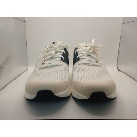 Athletic_Shoes